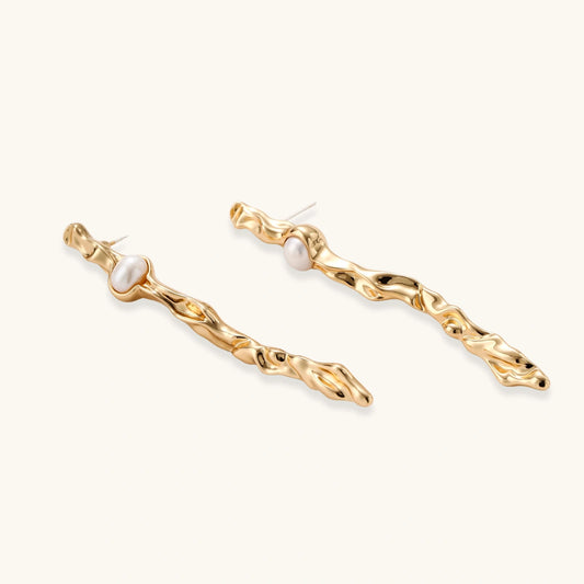 Twisted Flow Pearl Earrings